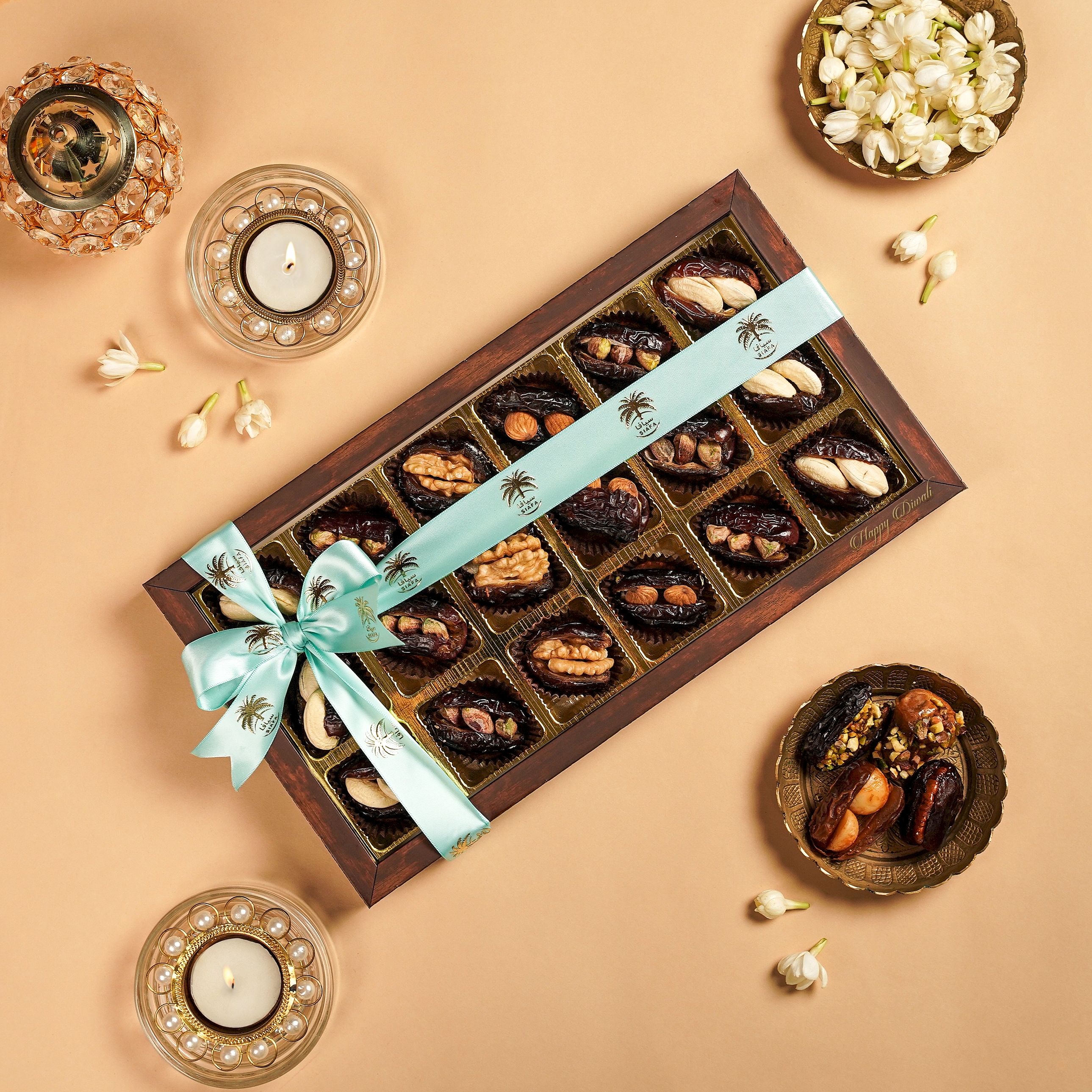 Assorted Stuffed Dates Tray 18 Pcs